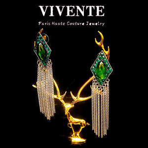 Pendientes <span class=keywords><strong>de</strong></span> Borlas Originales, Alta Costura para el Desfile <span class=keywords><strong>de</strong></span> Milán, Material Importado Lujoso, que Realza el Rostro y Ligeramente Sensuales - Product Image 1