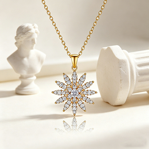 Collar al por Mayor Hengdian, Oro 18K para Mujer, Latón Chapado en Oro 18K, Colgante de Estrella Radiante con Circonita Cúbica AAA - Product Image 4
