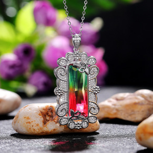 Collana con ciondolo in pietra colorata con motivo cavo per donna, elegante catena a clavicola, gioiello alla moda, idea regalo - Product Image 3