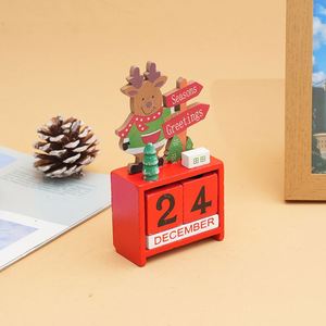 Calendrier de l'Avent en bois personnalisé pour enfants - Décoration de bureau et cadeau de Noël avec Père Noël et sapin - Product Image 2