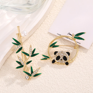 Cute Panda Brooch With Pearl Flower Zinc Alloy <b>Crystal</b> Rhinestone Women's Fashion Brooch Gift - Product Image 2