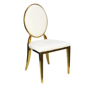 Sillas Modernas Apilables Estilo Luis XV Ovaladas en Dorado Cromado y Blanco para Comedor, Bodas y Eventos Especiales - Product Image 1