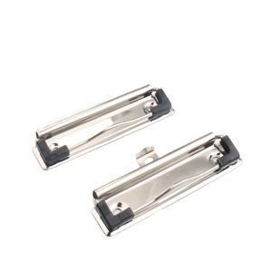 Sujetador de portapapeles de hierro plateado Clip de tablero de metal con Esquina de goma para papel <span class=keywords><strong>A4</strong></span> - Product Image 1