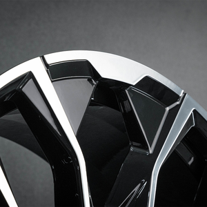 Nuevo Diseño de Ruedas de Aluminio Forjado con Acabado Plateado Mecanizado, Color Negro Brillante, Disponibles en 17, 18 y 19 Pulgadas - Product Image 4