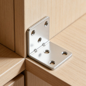 Support d'angle en L en acier laminé à froid à 90 degrés pour meubles et armoires - Product Image 1