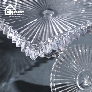 Assiette à fruits en verre transparent à <span class=keywords><strong>pieds</strong></span>, design élégant, vente en gros, grande assiette carrée en verre pour mariages et événements - Product Image 6