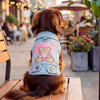Vêtements de Luxe Lavables pour Animaux de Compagnie – Gilet en Jean Décoratif en Polyester pour Chien et Chat, Motif Ours Câlinant un Cœur, pour Bichon Frisé et Petits Chiens, Printemps-Été