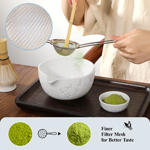 Juego de Té Matcha Japonés Tradicional de 7 Piezas de Alta Calidad, Tazón de Cerámica Grabado, Batidor de Bambú, Juego de Herramientas para Matcha con Diseño de Mariposa - Product Image 5