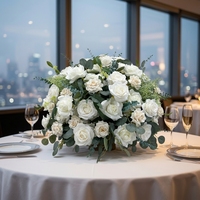 Weiß-Grünes Künstliches Hochzeits-Tischgesteck Seidenrosen-Hortensien-Blumenarrangement für Bankett-Event-Dekoration
