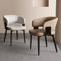Chaise de salle à manger en similicuir avec accoudoirs, dossier ouvert, dossier à motifs, assise rembourrée, pieds en métal, style chinois moderne, mobilier de maison et d'hôtel