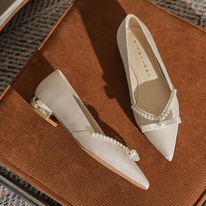 Zapatos de Novia de Alta Gama, Tipo Bailarinas, para las Cuatro Estaciones, con Diseño de Lentejuelas Doradas, Parte Superior de Cuero Genuino, Impermeables - Product Image 2