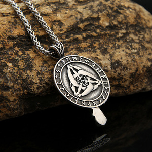 Yunnique – collier avec pendentif corbeau celtique en acier inoxydable, design animal unisexe, chaîne de 60cm, bijoux à la mode - Product Image 2