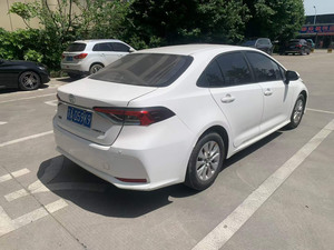 Meilleur <span class=keywords><strong>prix</strong></span> pour une Toyota Corolla d'occasion, berline essence 1.5L CVT, bon état, prête à l'exportation - Product Image 2