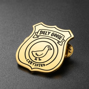 Insignia/Broche <span class=keywords><strong>de</strong></span> Esmalte Personalizado <span class=keywords><strong>de</strong></span> Acero Inoxidable Yiwu Aceon con Nombre <span class=keywords><strong>de</strong></span> Equipo/Club, Logotipo Grabado, Diseño <span class=keywords><strong>de</strong></span> Pato Divertido/<span class=keywords><strong>Meme</strong></span> - Product Image 6
