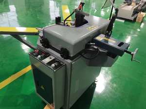 쉬운 도구 변경 알루미늄 창 코너 압착 기계 알루미늄 문 제조 기계 - Product Image 5