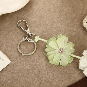 Summer Color Floral Keychains <b>Bag</b> <b>Charms</b> Stylish White Flowers Korean Cute Sunflower Daisy Lover Gifts - Product Image 6