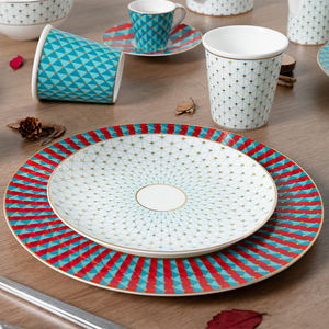 P & T Assiettes en porcelaine d'os de luxe chinoises Usine Personnalisation Décalcomanie Assiettes en porcelaine Ensembles Vaisselle Vaisselle pour <span class=keywords><strong>Horeca</strong></span> - Product Image 6