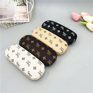 Estuche <span class=keywords><strong>para</strong></span> Gafas de Cuero Qingqing al por Mayor, Colores Variados, Diseño Floral, Metal Resistente, Personalizable, en Existencia 2025 - Product Image 3