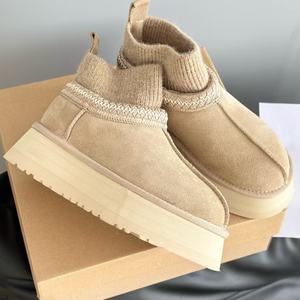 Botas de Nieve Originales de Alta Calidad de la Marca Uggs, Muy Populares, Hechas a Medida para Hombres y Mujeres, Zapatos de Invierno Cálidos y Suaves - Product Image 5