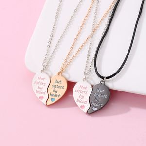 Collar Pareja magnético No Sister by Blood but Sister by Heart BFF Collar para Bestie Magnet Attract Heart Puzzle Necklace Set - Product Image 1