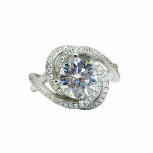 Anello di Fidanzamento F413 per Donna in Oro Bianco con Diamante Taglio Brillante Rotondo Colore G Naturale e Diamanti Laterali Design Halo - Product Image 4