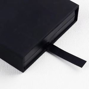 Cajón de papel con logotipo personalizado, cajas de joyería, embalaje deslizante con suspensión de película PE para pulsera, collar, anillo, pendiente - Product Image 4