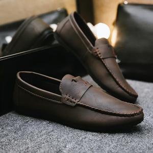 Nouvelles Chaussures Décontractées Homme Grande Taille à Enfiler, Style Coréen, Respirantes et Polyvalentes pour l'Été – Conception OEM - Product Image 1