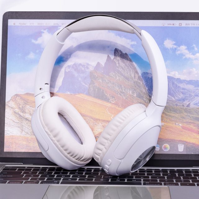 Wireless Gaming Over-Ear Headphones for 5.3 Low Latency Fast Charge Large Battery Life Stylish Design High Quality