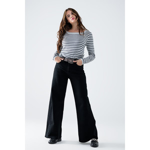 Maglione a Righe Grigie in Maglia Fine con Scollo a Barca - Product Image 1