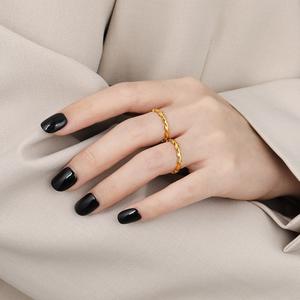 Bague AOFEI tendance en acier inoxydable plaqué or 18 carats PVD, motif olivier infini, minimaliste et étanche - Product Image 3