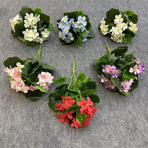 Bouquet de bégonias artificiels à petite poignée, fleurs en soie pour décoration de mariage, art floral de table - Product Image 1