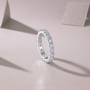 Luxuriöser Doppelreihiger Moissanit Eternity <span class=keywords><strong>Ring</strong></span> aus 925 Sterling Silber, Vollbesetzt, Stapelbar, Hochzeits- und Verlobungsring für Damen und Herren - Product Image 1