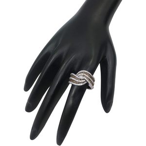 Anillo de Ondas con Diamantes Naturales Blancos y Marrones de Corte Redondo, 1.25 Cttw, en Plata de Ley 925, Color G H, Anillo Moderno para Mujer - Product Image 4