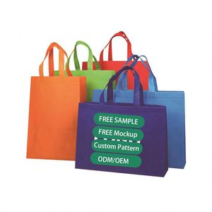 Sacs d'emballage haut de gamme pour vêtements féminins, sacs fourre-tout épais en non-tissé pour magasins et cadeaux - Vente en gros - Product Image 1