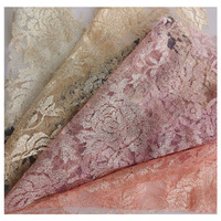 Dentelle métallique dorée et argentée multicolore en polyester non élastique à grandes fleurs pour tissu de robe – Stock disponible