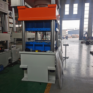 Presse hydraulique à 4 colonnes avec roulement et pompe pour le formage profond des disques en aluminium et <span class=keywords><strong>la</strong></span> fabrication <span class=keywords><strong>de</strong></span> paraboles - Product Image 4