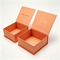 Boîte en carton rigide en gros, personnalisable avec logo, pliable, pour emballage de vêtements de luxe avec fermeture à ruban, boîte à accessoires