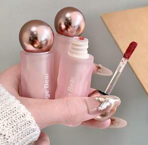 Velours mat soyeux fixateur de couleur brume solide lèvre boue délicate finition mate OEM étanche longue durée brillant à lèvres - Product Image 1