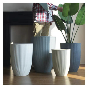 Ventes en gros <span class=keywords><strong>de</strong></span> grands pots en plastique ronds pour l'intérieur et l'extérieur, pots à fleurs durables, grands pots <span class=keywords><strong>de</strong></span> jardin pour la décoration <span class=keywords><strong>de</strong></span> la maison - Product Image 2
