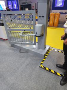 Moteur électrique à distance robuste à la mode Dc24V porte pliante utiliser double ouvre-porte pivotant automatique avec <span class=keywords><strong>bras</strong></span> <span class=keywords><strong>articulé</strong></span> - Product Image 6