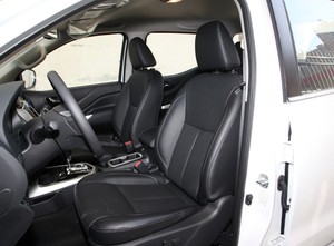 Camioneta <span class=keywords><strong>Nissan</strong></span> de transmisión automática, camioneta de <span class=keywords><strong>doble</strong></span> <span class=keywords><strong>cabina</strong></span>, camioneta de 4WD - Product Image 6