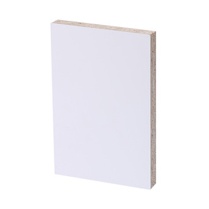 Tablero de Partículas de Melamina de Alta Calidad, Libre de Formaldehído, Personalizado, <span class=keywords><strong>OSB</strong></span> E2 E1 E0, 5mm/18mm 8 pies, Venta Caliente - Product Image 2