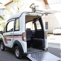 Vehículo Eléctrico Accesible con Control Automático de Cuatro Ruedas para Personas con Discapacidad y Apoyo a la Movilidad de Personas Mayores