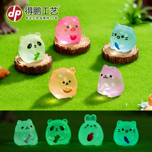 Adornos de jardín de resina con animales que brillan en la oscuridad, mini muñecos para decoraciones DIY, figuras independientes de panda, conejo, cerdo, tigre, gatito y cachorro. - Product Image 3