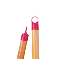 Rangée de balai en bois de soie douce balai simple en plastique amovible pour un usage domestique Style de main balai de bâton en bois en gros