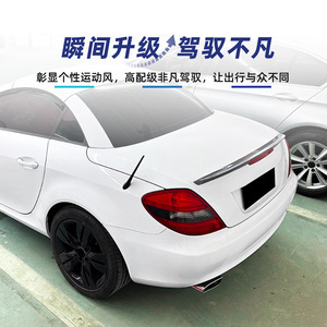 สปอยเลอร์หลังรถยนต์ Mercedes-Benz SLK-Class R171 ปี 2005-2010 รุ่น AMG สีดำเงา ลายคาร์บอนไฟเบอร์ วัสดุ ABS ทรง DUCKTAIL - Product Image 3