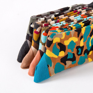 طاقم جوارب للرجال والنساء مموهة مرقطة بنمط الفهد - Product Image 3