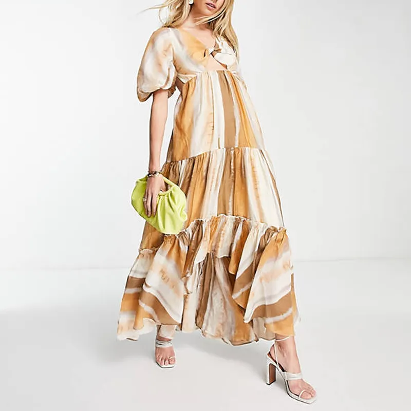 Benutzer definierte Bekleidungs hersteller Mode Streifen rücken frei aus geschnitten abgestufte Voile Maxi Puff Ärmel elegante lässige Frauen Kleid 2024