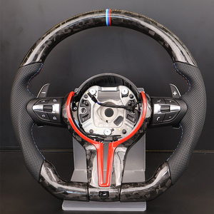 Volante Sportivo M Personalizzato Rosso per <span class=keywords><strong>BMW</strong></span> M550i 640i 850i 135i 116i 218i 230i 318i 320i 325i 335i - Product Image 1