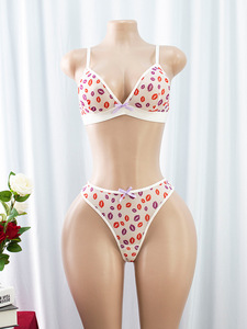 Offre Spéciale – Ensemble Lingerie 2 Pièces Sexy : Soutien-Gorge Transparent Col V Profond et Culotte, Motif Lèvres, Style Babydoll - Product Image 6